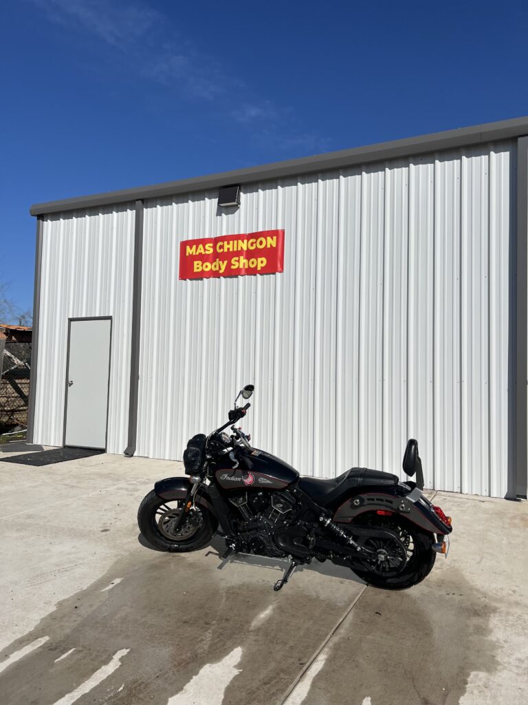 Mas Chingon Bodyshop Terrell TX front facility with motorcycle and auto repair services